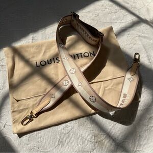 Louis Vuitton strap